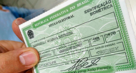 Eleitor com título cancelado deve comparecer a uma unidade da Justiça Eleitoral, ou acessar o ap...