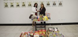 Entrega alimentos.Concurso estágio