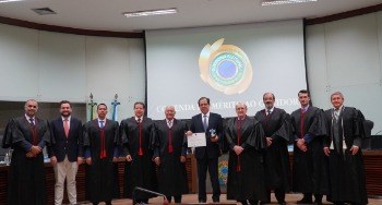 TRE-MS concede a Comenda de Mérito ao Ouvidor ao Ministro Sérgio Banhos Membros e Sérgio Banhos.