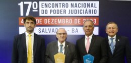 Desempenho resultou na outorga do Selo Diamante, pelo 1º lugar no segmento Justiça Eleitoral, e ...