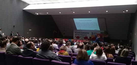 TRE-MS participa do VI Seminário de Planejamento Estratégico Sustentável do Poder Judiciário Acontece em Brasília, nos dias 26 e 27 de junho, o VI Seminário de Planejamento Estratégico Sust...