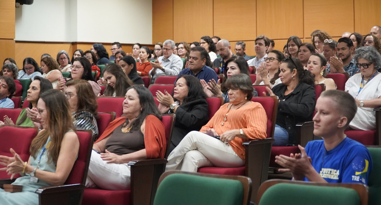 TRE-MS realiza evento especial em homenagem ao Dia das Mães Semana comemorativa reforçou o compromisso do TRE-MS com a valorização de seus servidores e a pr...