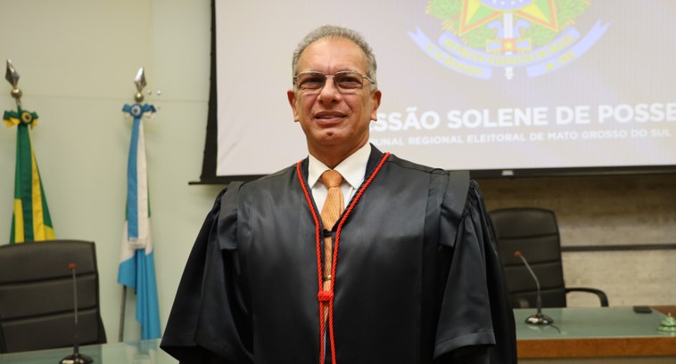 Desembargador Carlos Eduardo Contar é empossado como membro efetivo do TRE-MS Desembargador Carlos Eduardo Contar é empossado como membro efetivo do TRE-MS