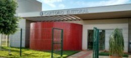 Os prazos que se iniciem ou se findem nesta data ficam compulsoriamente prorrogados para o dia 2...