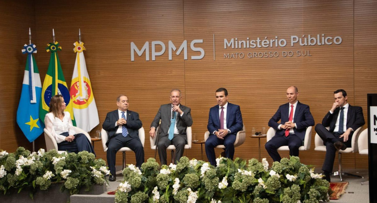 Desembargador Carlos Eduardo Contar prestigia encontro promovido pelo MPMS, que conta com a part...