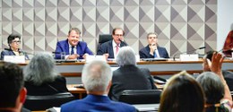 Cidadãos e especialistas que tenham contribuições poderão participar dos debates