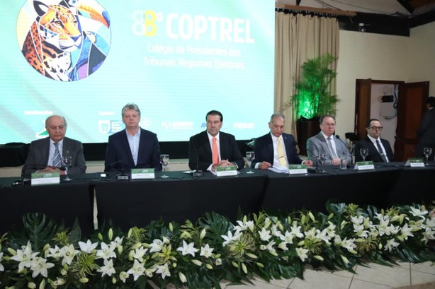 Solenidade de abertura marca início do 88º COPTREL O evento reuniu autoridades do Judiciário eleitoral, representantes do governo estadual e convid...