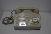 Telefone fixo com fio (1978) - Marca GTE CORPORATION.