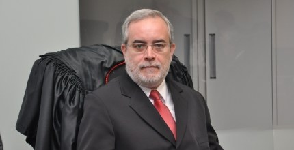 TRE-MS - Dr. Heraldo Garcia Vitta Juiz Federal, Dr. Heraldo Garcia Vitta em posse no TRE-MS como membro efetivo.