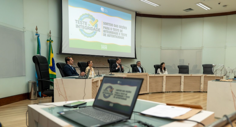 Relação das urnas foi definida por sorteio realizado na manhã deste sábado (3)