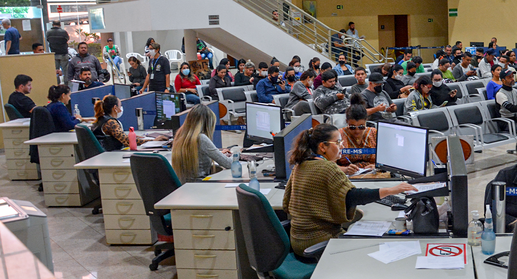 Justiça eleitoral ampliou o  atendimento para garantir regularização do título dentro do prazo f...